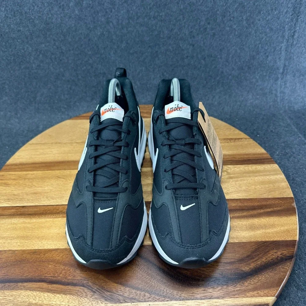 Nike Air Max Dawn Women's 9.5 Black White Sneakers Running DC4068-001 New